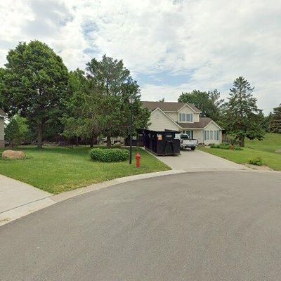 17477 Hyacinth Ct, Lakeville, MN 55044