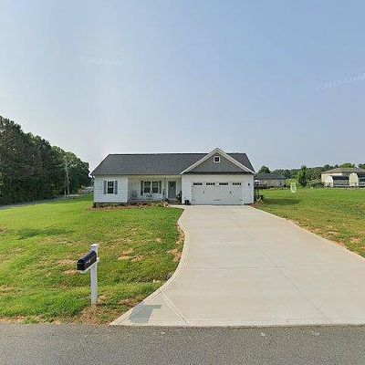 17490 Purser Dr, Locust, NC 28097