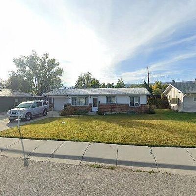 175 Dahlia St, Casper, WY 82604