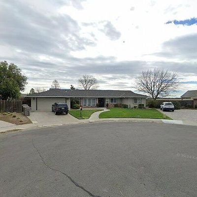 1765 Woodside Dr, Woodland, CA 95695