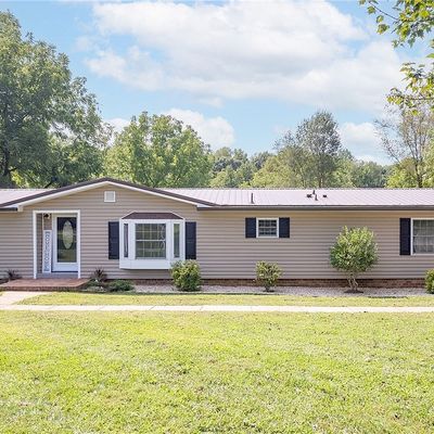 17721 Whitaker Rd, Amelia Court House, VA 23002