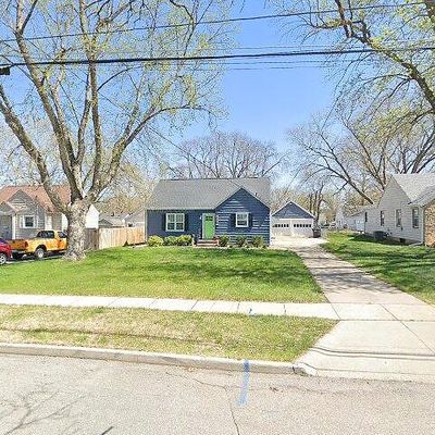 1805 46 Th St, Des Moines, IA 50310