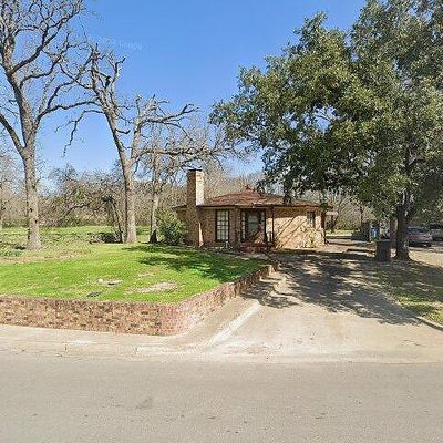 1805 E Beverly Dr, Corsicana, TX 75110