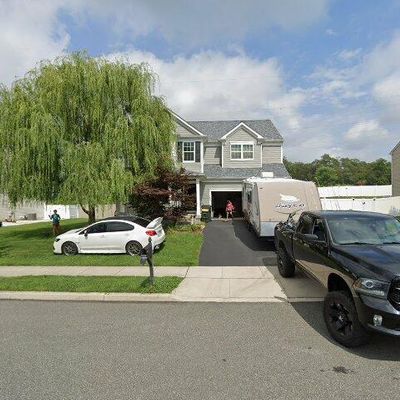 1541 Buck Hill Ln, Breinigsville, PA 18031