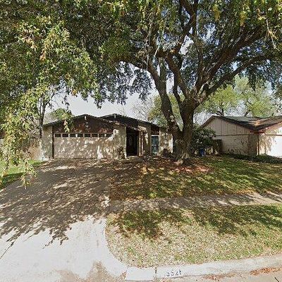 15526 Camino Del Sol Dr, Houston, TX 77083