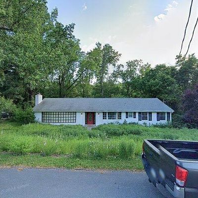 1562 Crestlyn Rd, York, PA 17403