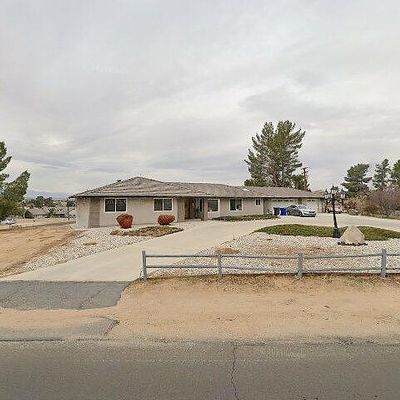 15762 Rimrock Rd, Apple Valley, CA 92307