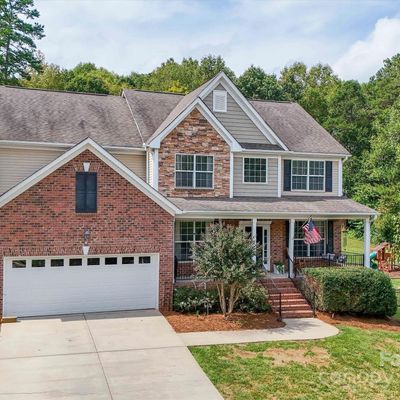 158 Rushing Water Ln, Troutman, NC 28166