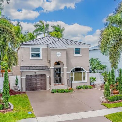 15835 Nw 7 Th St, Pembroke Pines, FL 33028