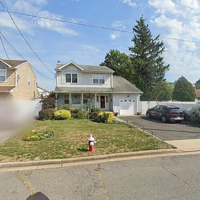 16 N Peach St, Bethpage, NY 11714