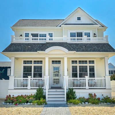 16 President Ave, Lavallette, NJ 08735