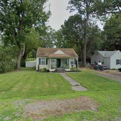 16 W Magruder St, Sandston, VA 23150