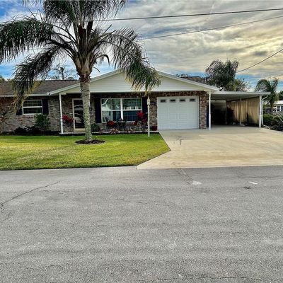 1603 Paradise Ln, Astor, FL 32102