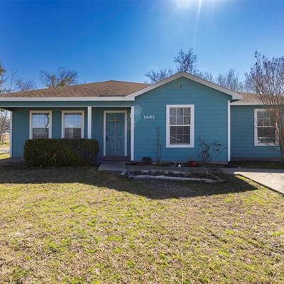 1605 Hemphill St, Greenville, TX 75401