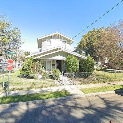 1605 E Hedges Ave, Fresno, CA 93728