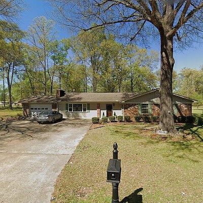 1609 Forrest St, Amory, MS 38821