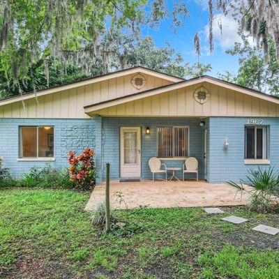 1967 Lake Dr, New Smyrna Beach, FL 32168