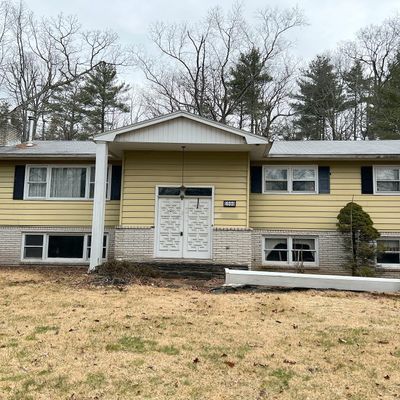 1980 Glasco Tpke, Woodstock, NY 12498