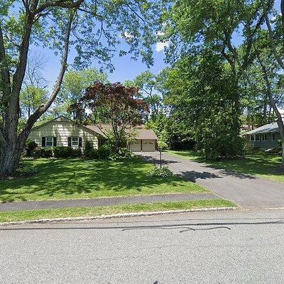 1 A Dorado Dr, Morristown, NJ 07960