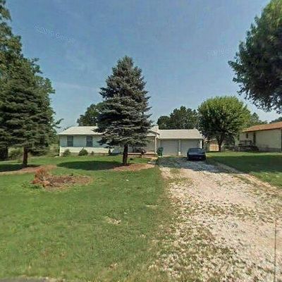 2 Towers Ln, Saint Charles, MO 63304