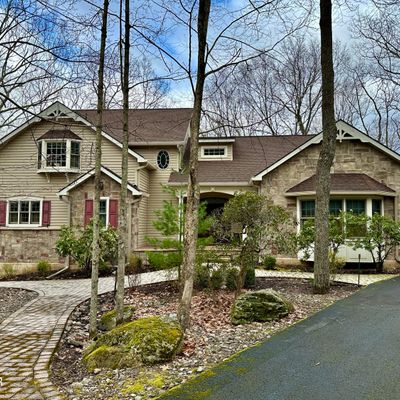 200 Goldrush Drive, Lords Valley, PA 18428