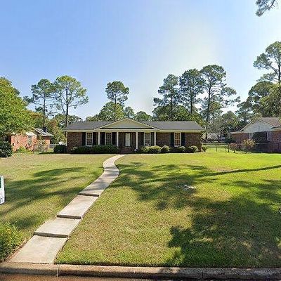 2002 Lullwater Rd, Albany, GA 31707