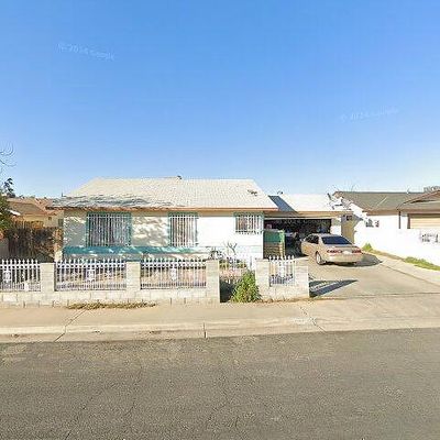 2003 19 Th Ave, Delano, CA 93215