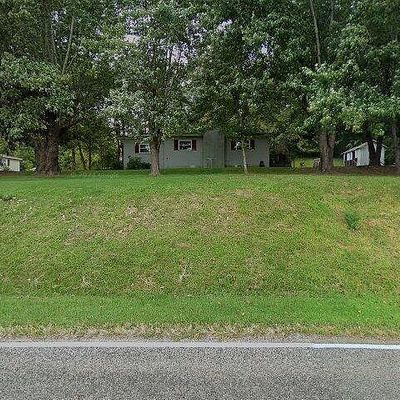 201 Blue Hollow Rd, Mount Airy, NC 27030