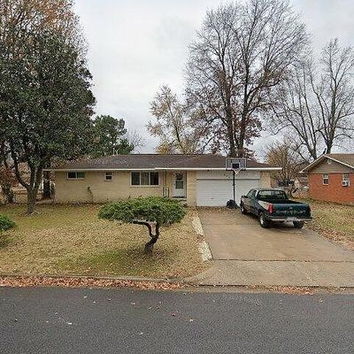 201 Cameron Ave, Springdale, AR 72764