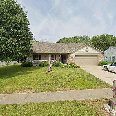 201 Pineview Dr, Mooresville, IN 46158