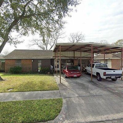 2012 Theresa St, Pasadena, TX 77506