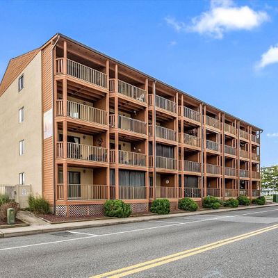 203 33rd St #202, Ocean City, MD 21842