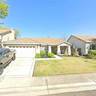 205 Mike Gartrell Cir, Sacramento, CA 95835