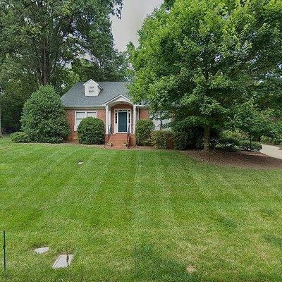 207 Lorimer Rd, Davidson, NC 28036