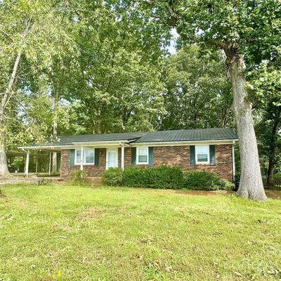 207 Jane Sowers Rd, Statesville, NC 28625