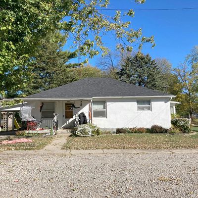 207 S College St, Fayette, OH 43521