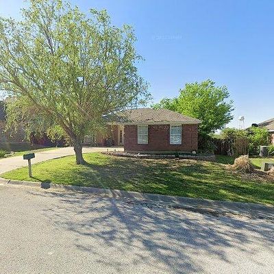 208 Cory Ct, Krum, TX 76249