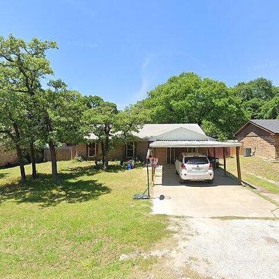 208 Richard Ln, Azle, TX 76020