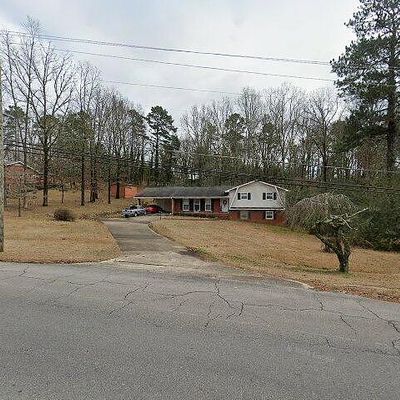 2104 Henry Rd, Anniston, AL 36207