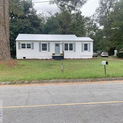 211 Greenview St, Jesup, GA 31545