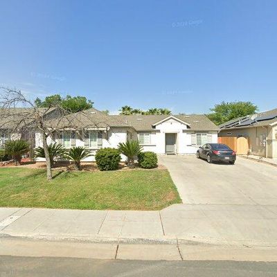 1823 N Dante Ave, Fresno, CA 93722