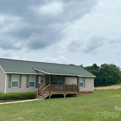 1827 Bobwhite Rd, Heath Springs, SC 29058