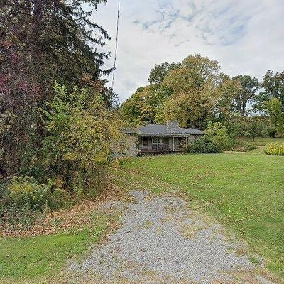 1880 Saxonburg Blvd, Tarentum, PA 15084