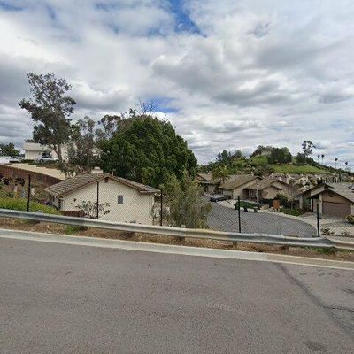 1881 Buckskin Gln, Escondido, CA 92027