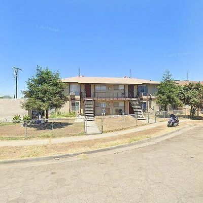 19 E Saginaw Way, Fresno, CA 93704