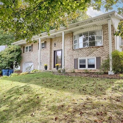 19 San Juan Dr, Mechanicsburg, PA 17055