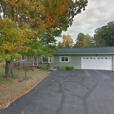 19 Westview Dr, Granville, NY 12832