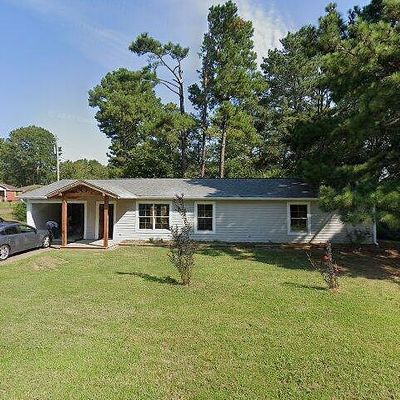 1912 Douglas Mcarthur Dr, Starkville, MS 39759