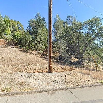 19263 Bjan Ln, Redding, CA 96003