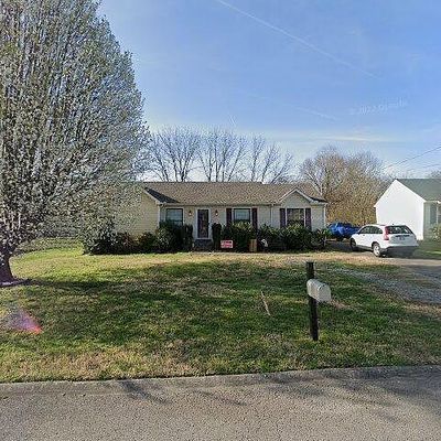 196 Timberlake Dr, Hendersonville, TN 37075